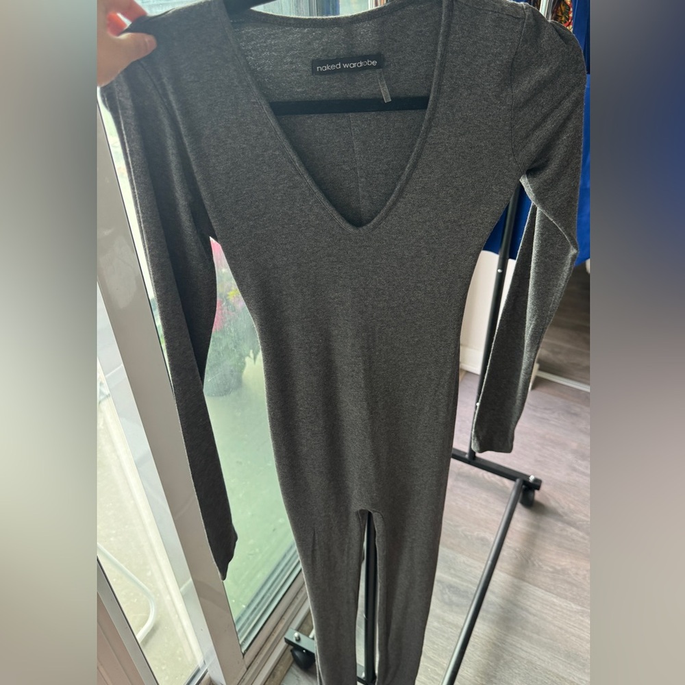 Jumpsuit - Picture 3 of 4